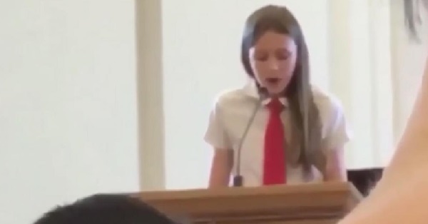 Mormon girl, 12, Comes Out As Gay In Front Of Her Entire Church