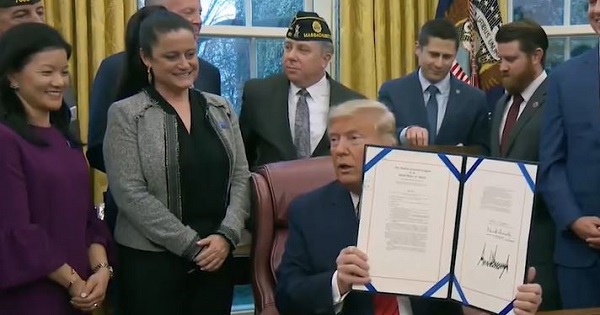 Trump weighs in on Roger Stone, Vindman during Veteran Bill signing ceremony (Feb 11, 2020)